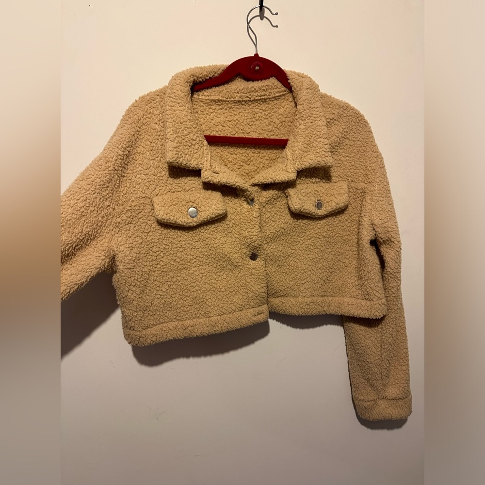 Button up cropped jacket
